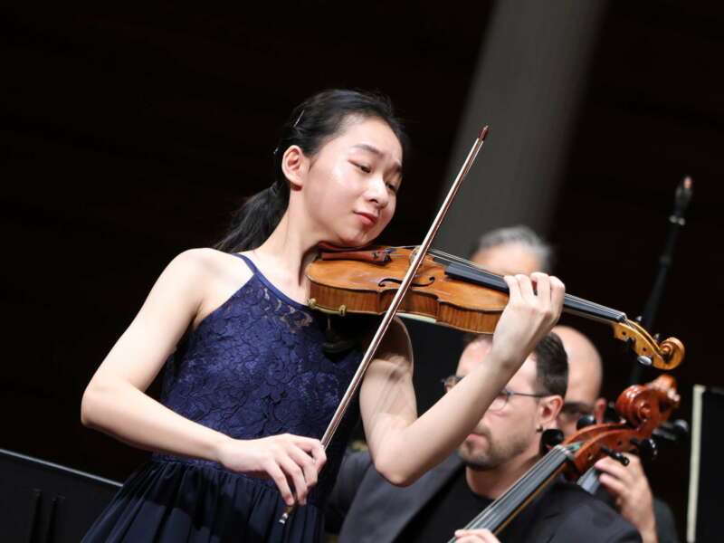 Li Jinzhu Zhuhai International Mozart Competition